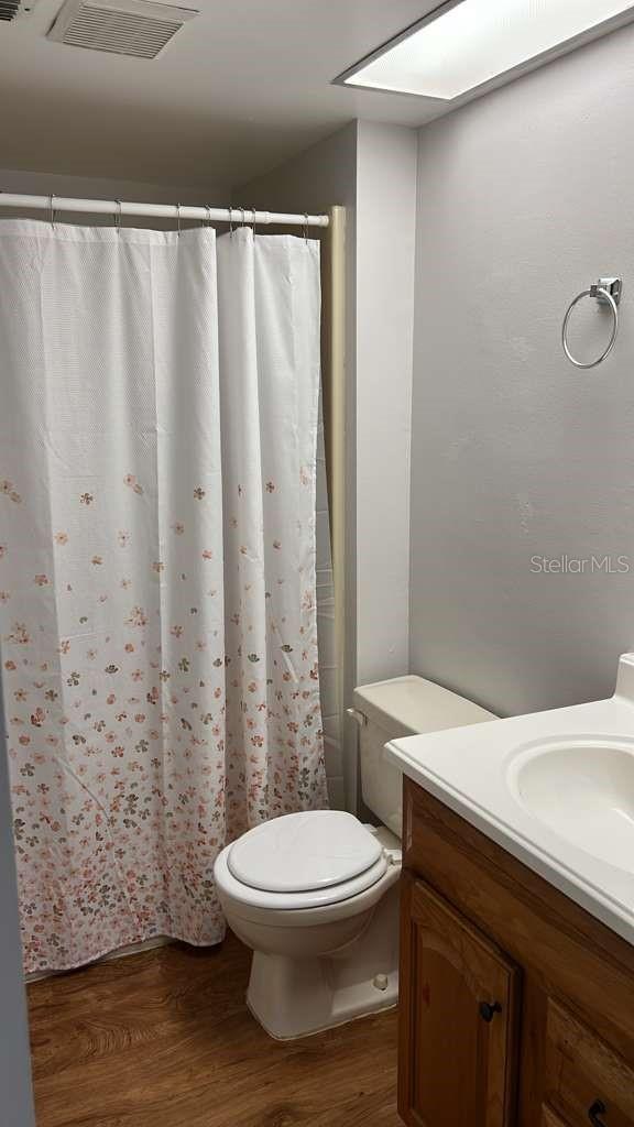 PINE SHADOWS CONDO PH 5 - Residential Lease