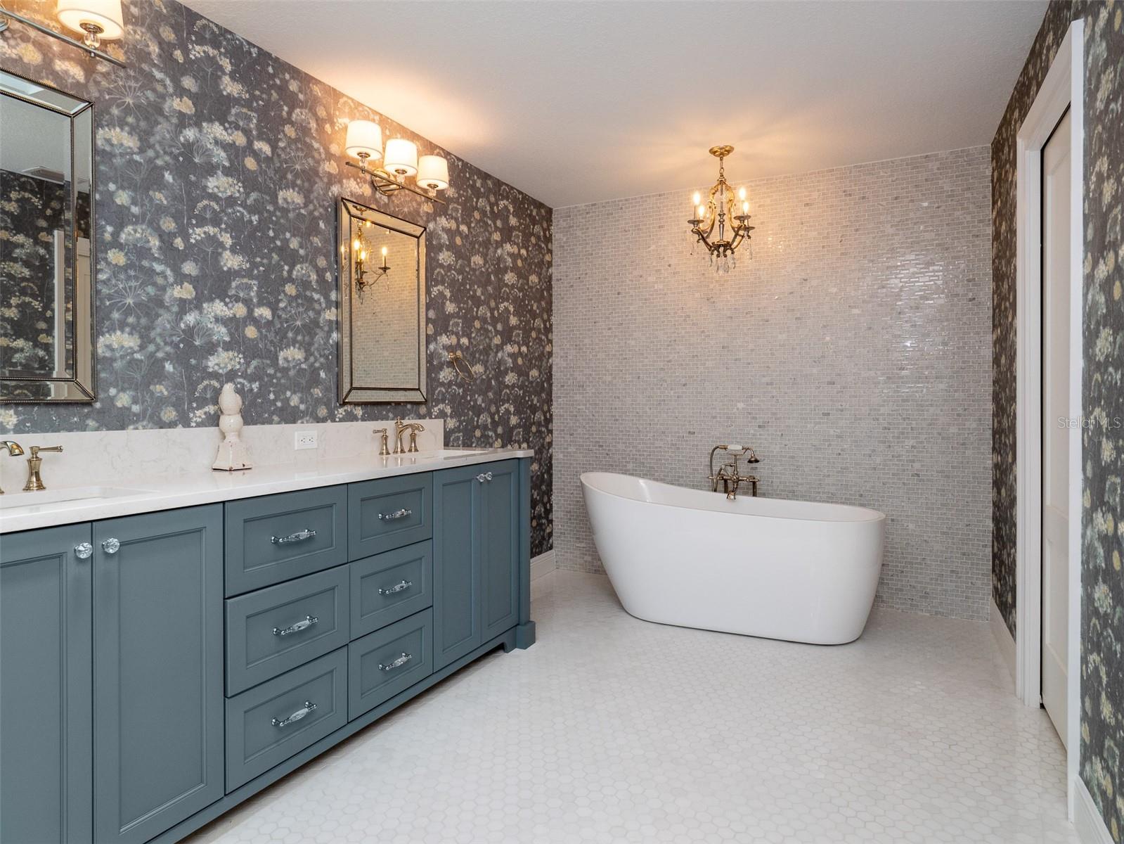 MOSSBROOK FARMS - Residential