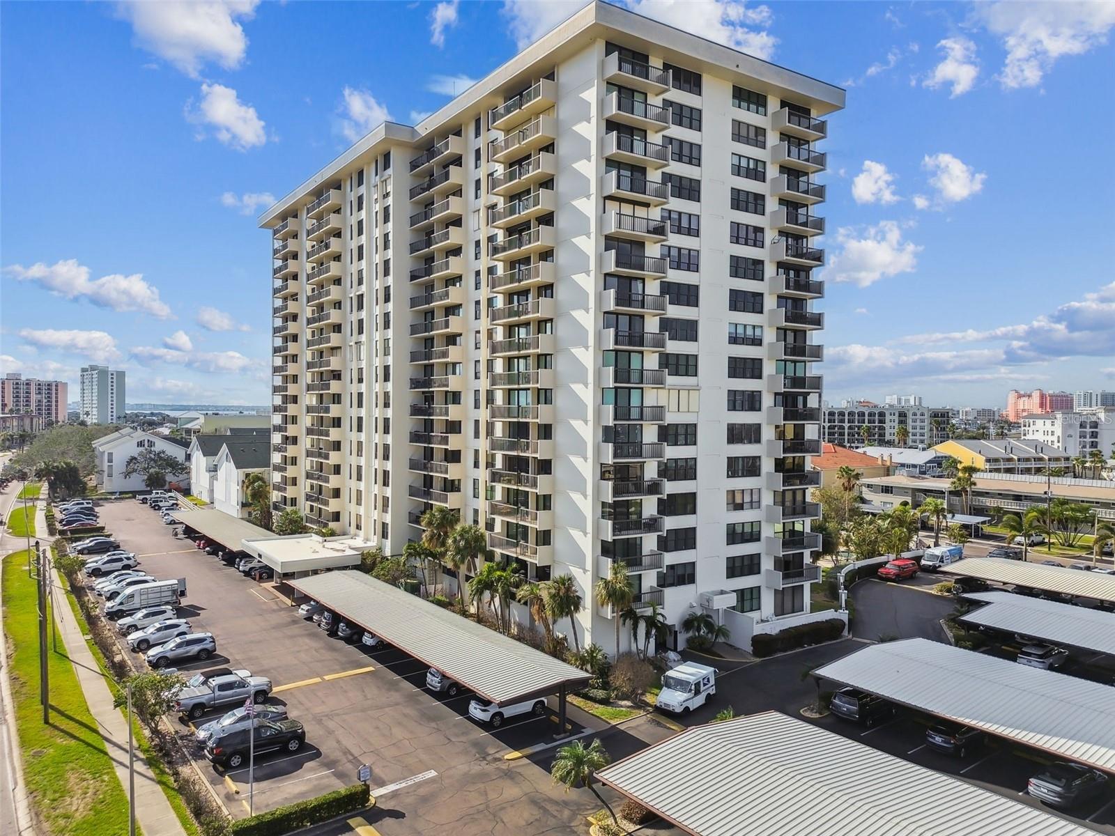 400 ISLAND WAY 1204