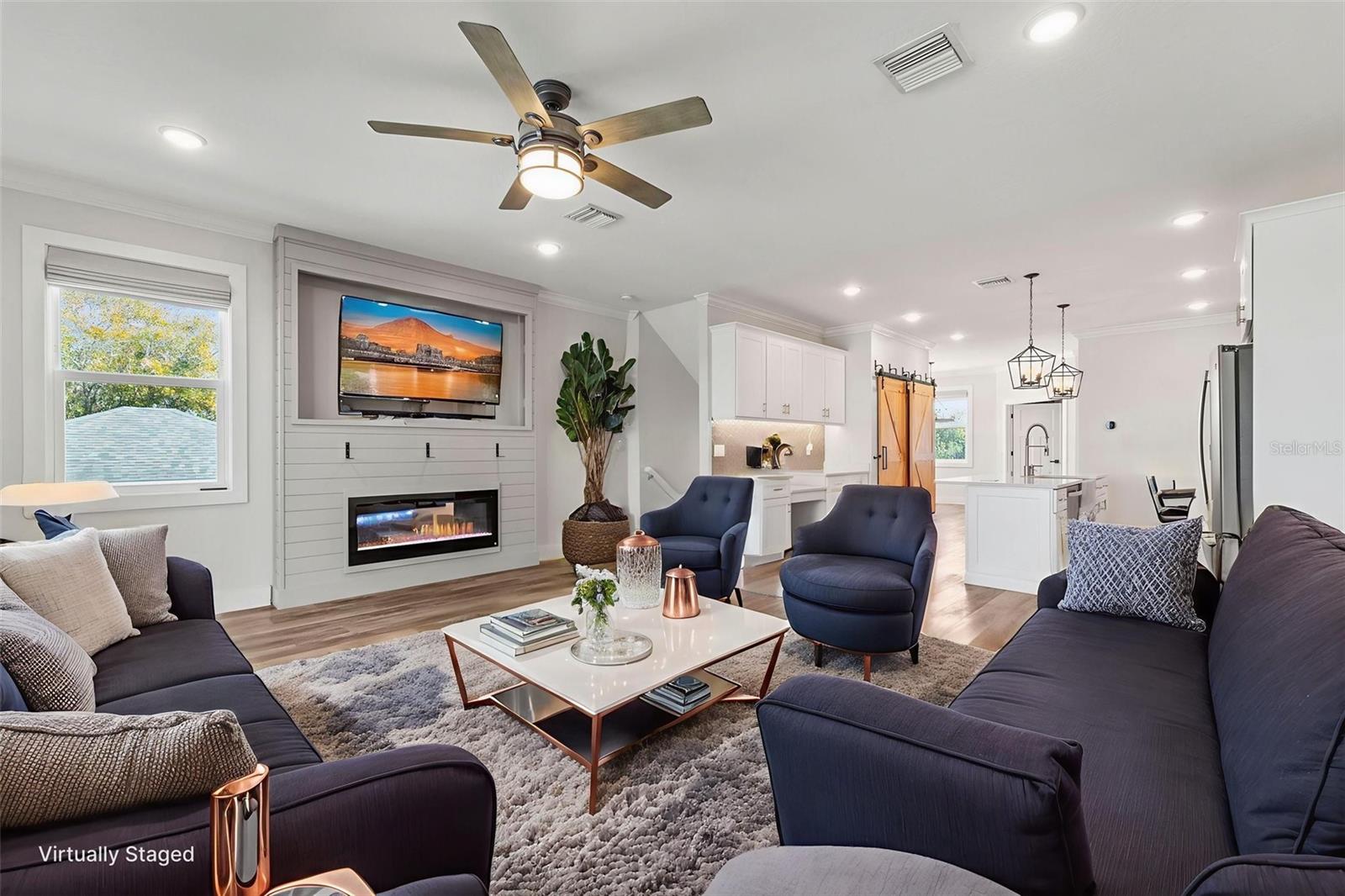 1299 SAVONA DRIVE NE