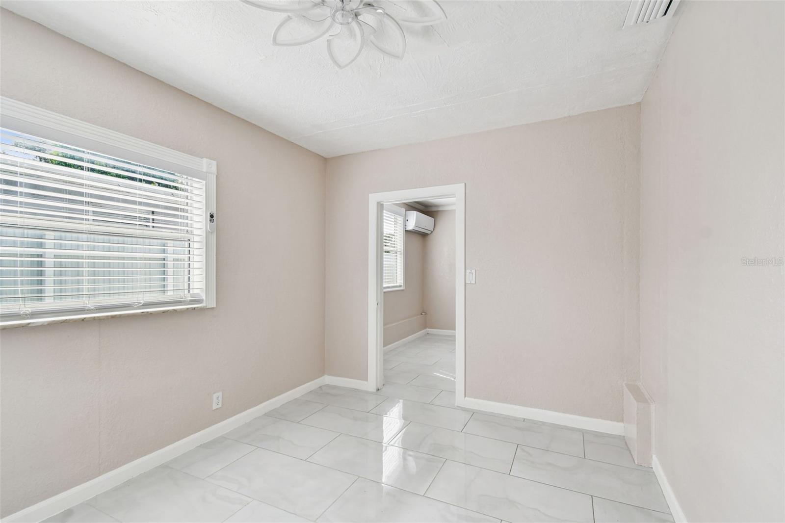 PREMIER TERRACE - Residential Lease