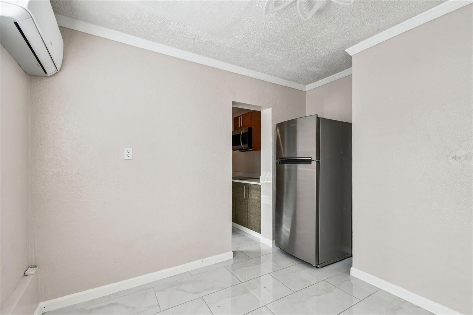 PREMIER TERRACE - Residential Lease