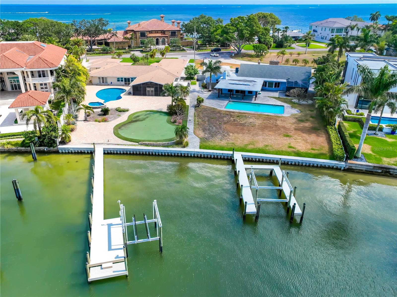 SNELL ISLE BRIGHTWATERS UNIT B - Residential