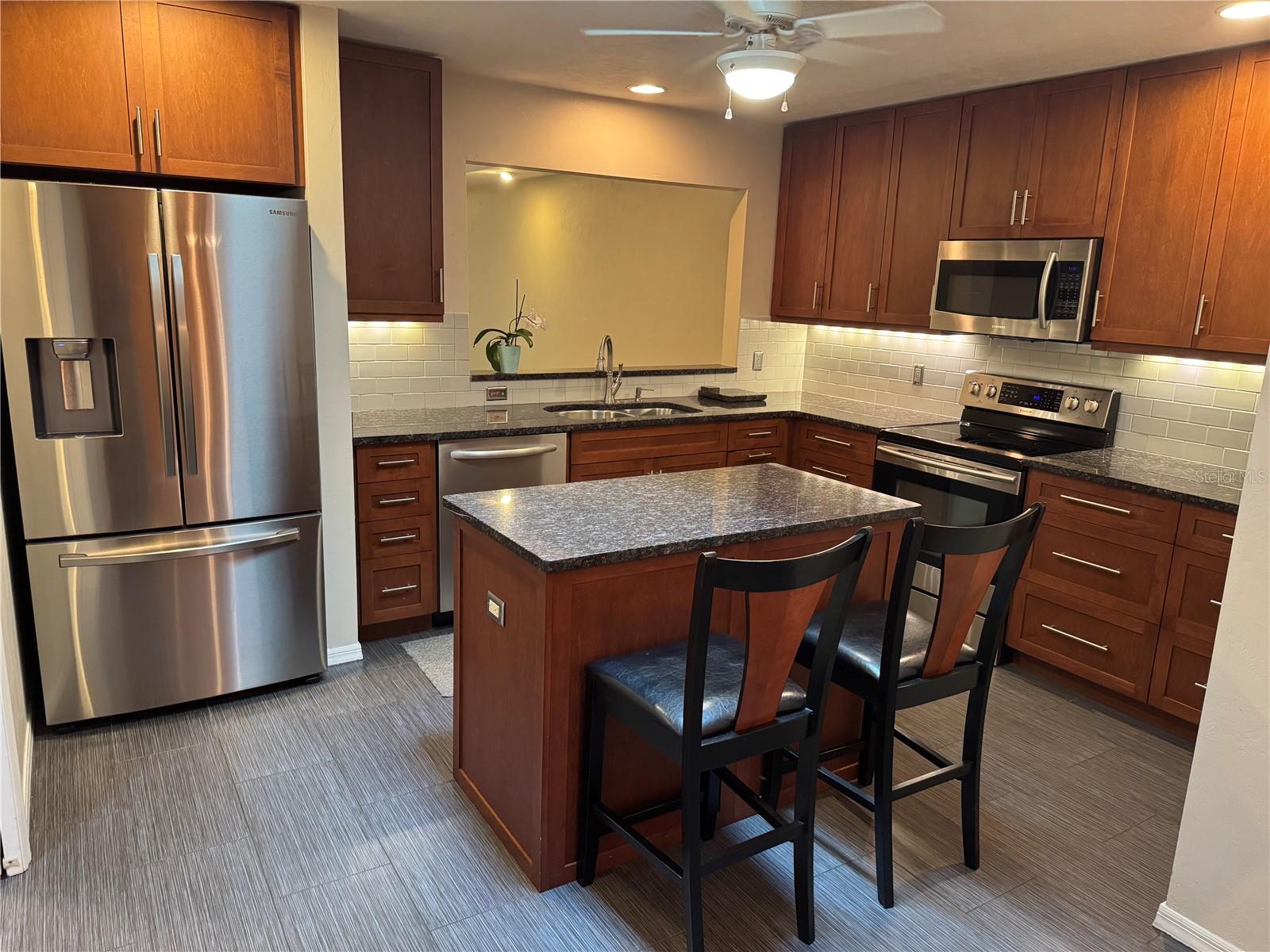 3908 NW 25TH CIRCLE