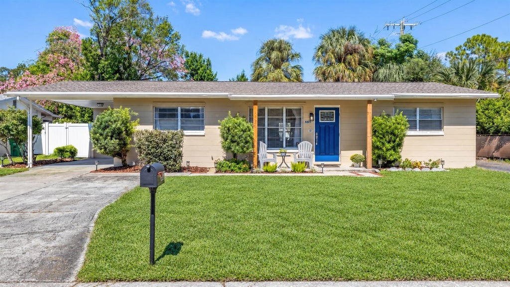 Photo of 4601 W Hawthorne Road, Tampa, FL 33611 (MLS # TB8558046)