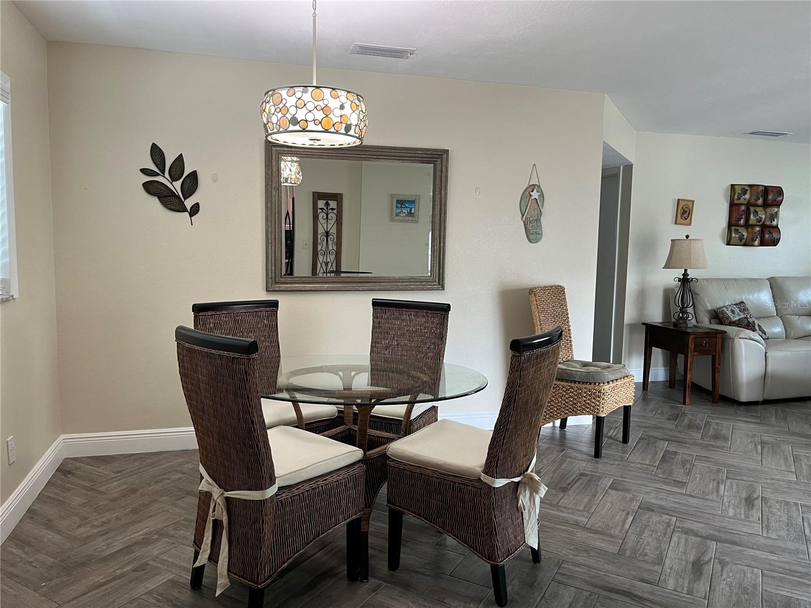 M B R CONDO - Residential Lease