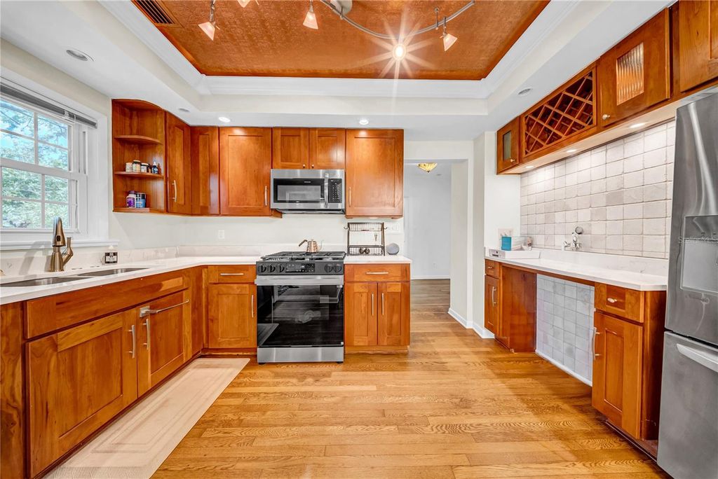 Photo of 150 23rd Avenue N, St Petersburg, FL 33704 (MLS # TB8425662)