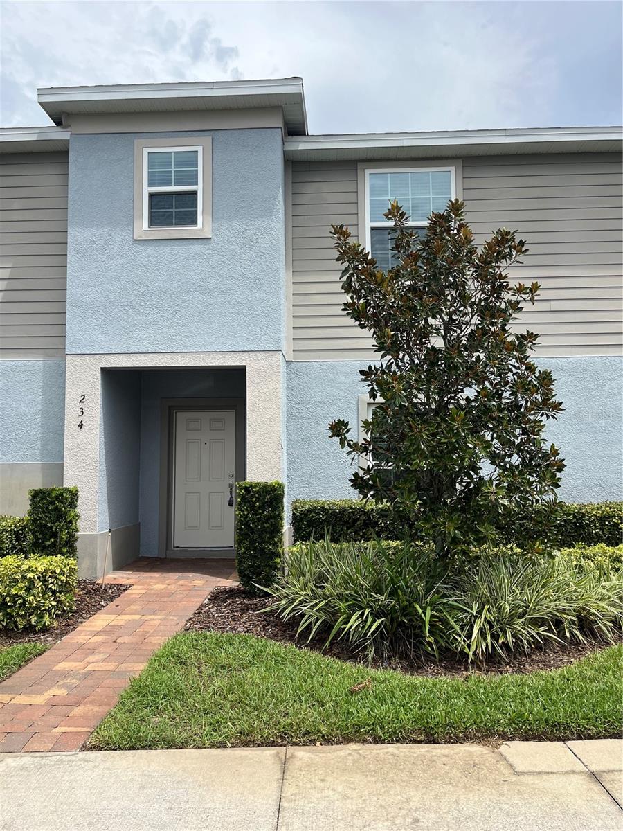 Beautiful two story townhouse features three bedrooms and two and a half bathrooms with updated kitchen and a covered lanai. Carpet throughout the bedrooms, living space and stairways. Kitchen and dining area with tile floors, with kitchen open to living and dining areas. The master bedroom upstairs has walk in closet, bath with dual sinks and shower. There are two additional bedrooms and full bath also located on second floor, along with laundry closet. The half bath is conveniently located on first floor.
The gated community of Williams Preserve is a great neighborhood for the active family with community pool, cabana and playground.
There is quick access to Hwy 27, I-4 and US 192. Nearby shopping and only twenty five minutes to Disney World.