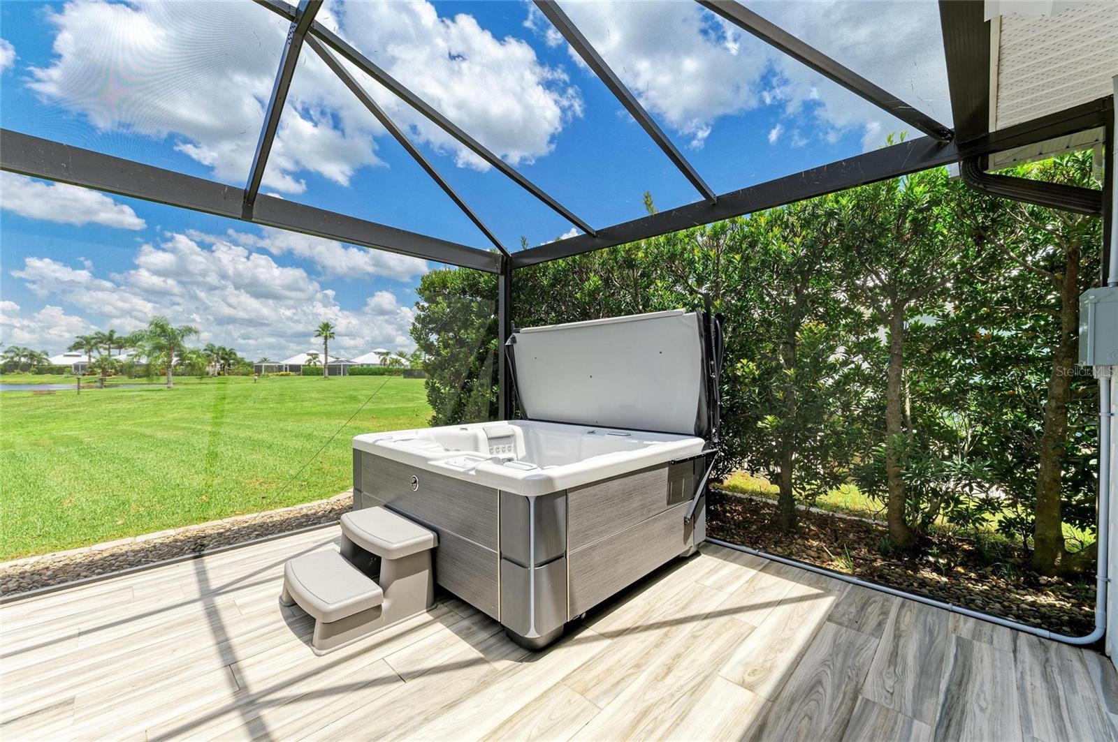 THORNTON CREEK MOTORCOACH RESIDENCE - Residential