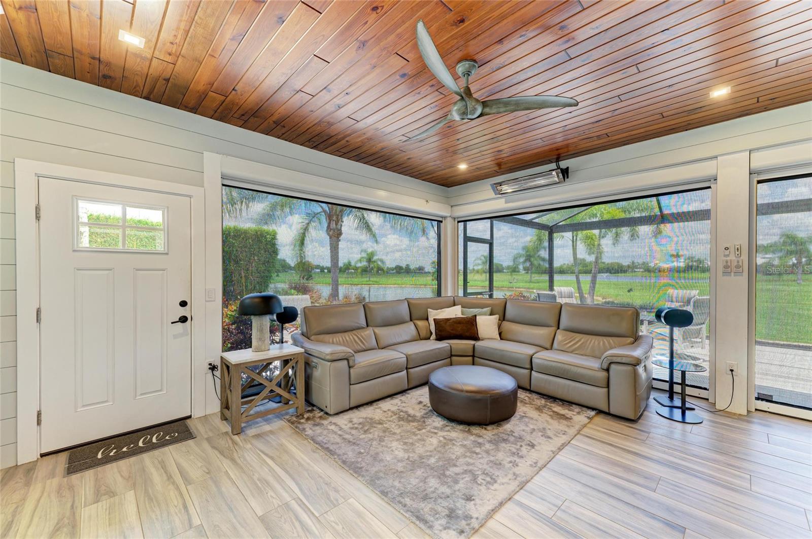 THORNTON CREEK MOTORCOACH RESIDENCE - Residential