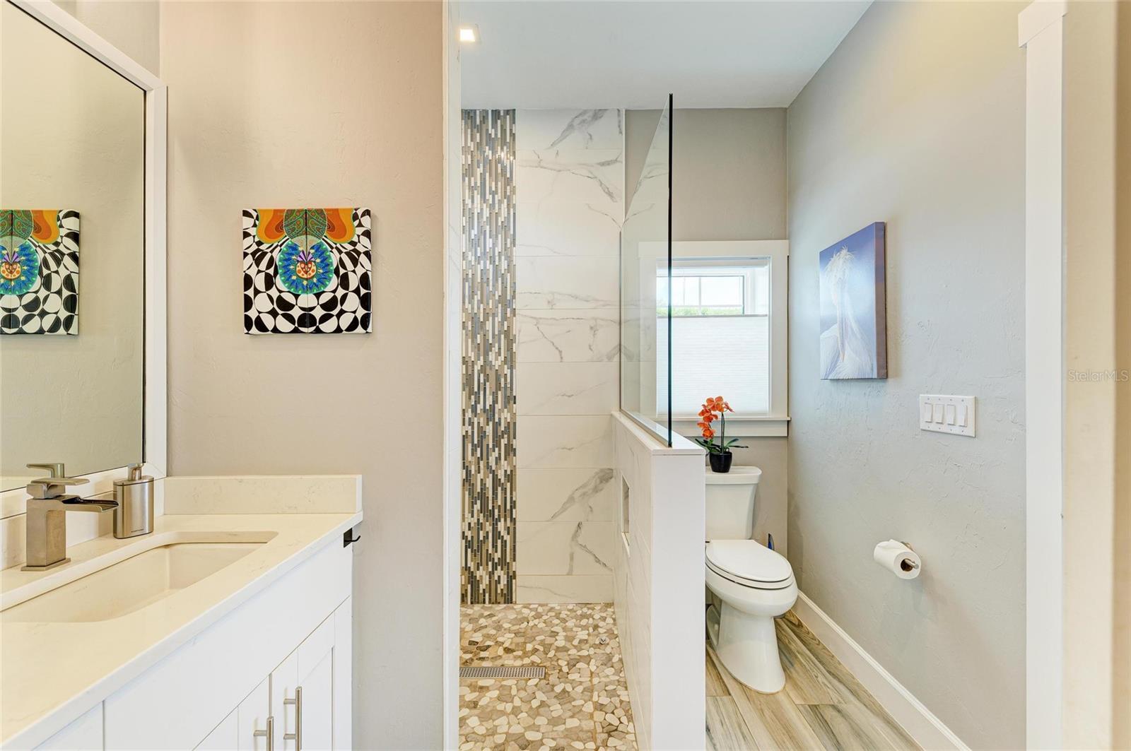 THORNTON CREEK MOTORCOACH RESIDENCE - Residential