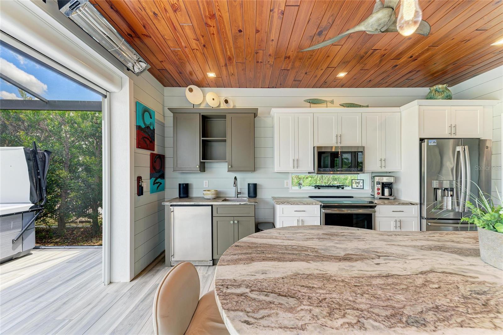 THORNTON CREEK MOTORCOACH RESIDENCE - Residential