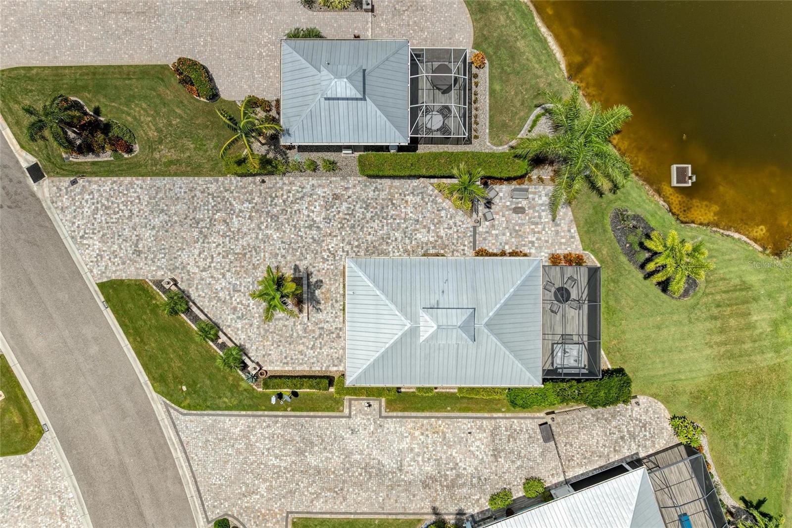 THORNTON CREEK MOTORCOACH RESIDENCE - Residential