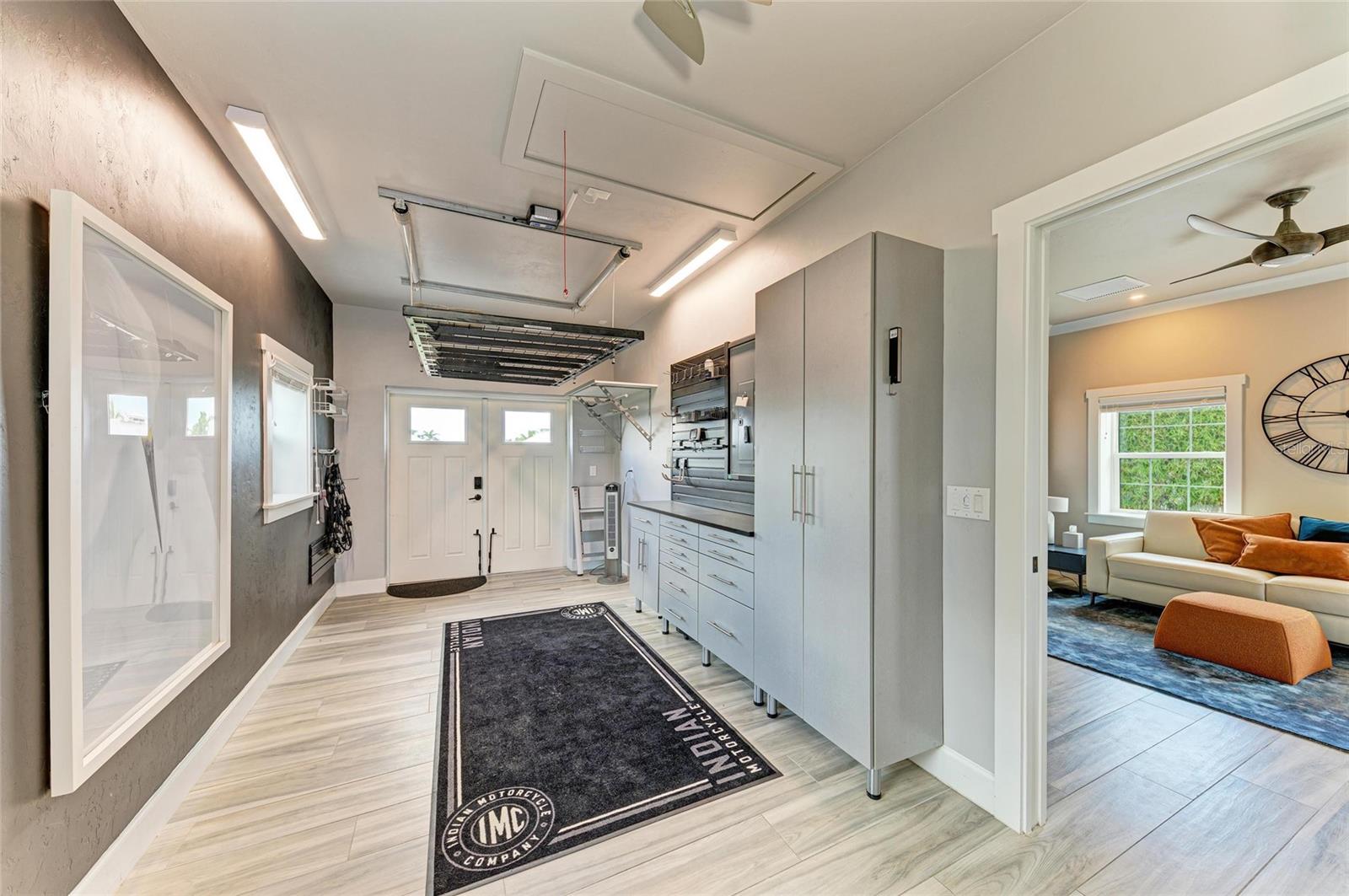 THORNTON CREEK MOTORCOACH RESIDENCE - Residential