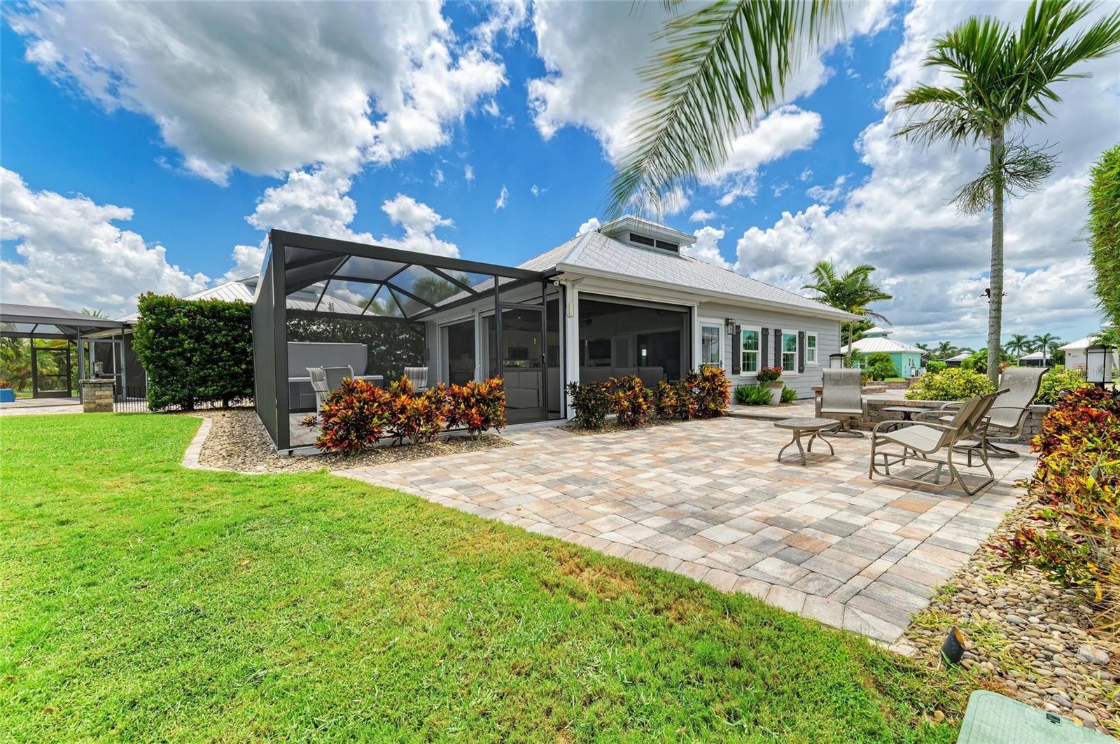 THORNTON CREEK MOTORCOACH RESIDENCE - Residential