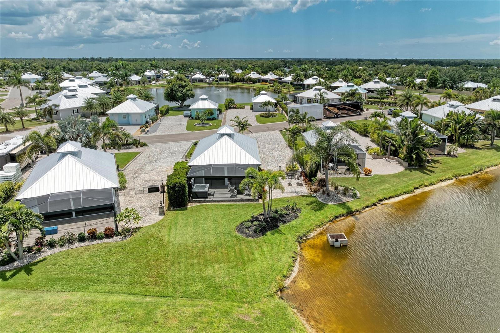 THORNTON CREEK MOTORCOACH RESIDENCE - Residential