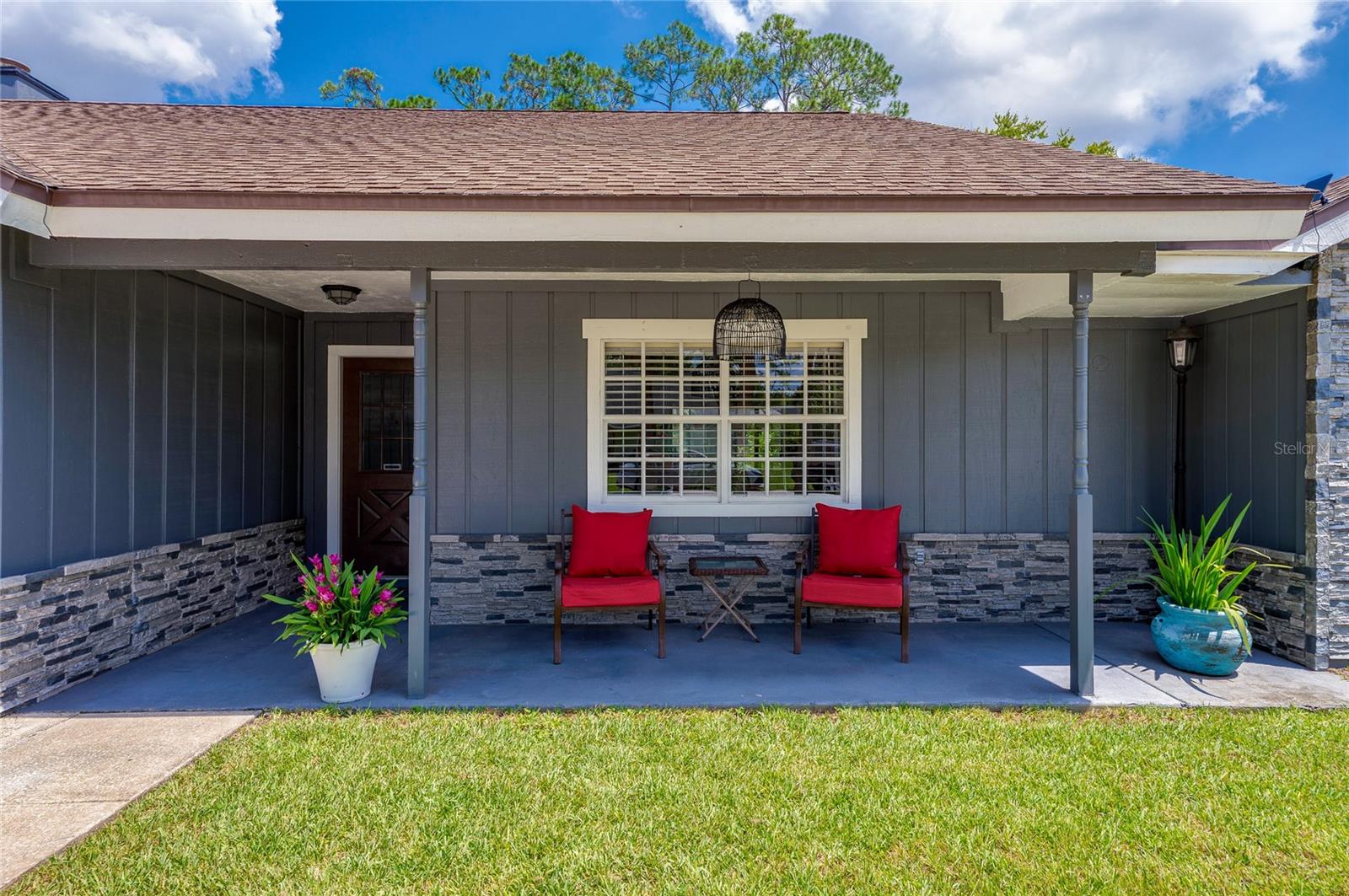 38 WEYANOKE LANE