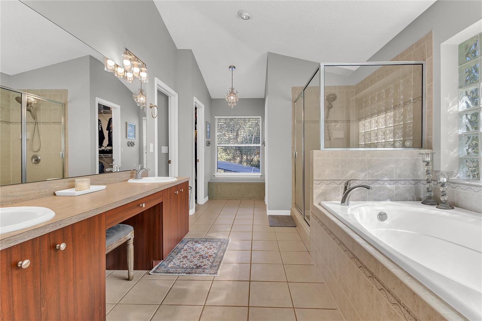 PLEASANT OAKS - Residential