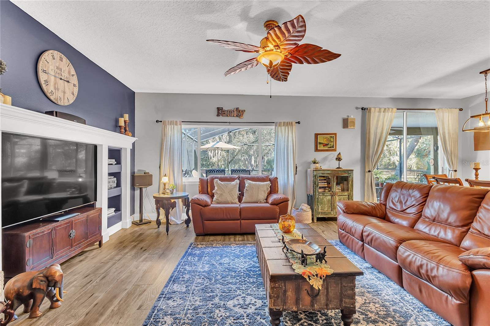 PLEASANT OAKS - Residential