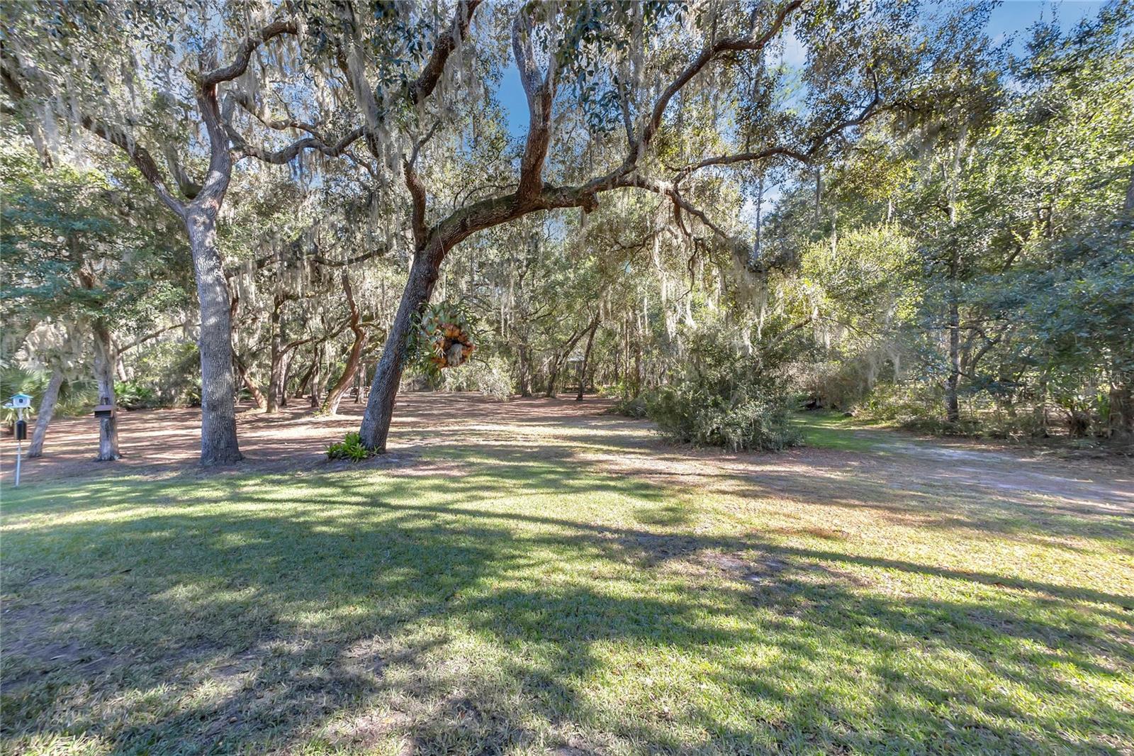 PLEASANT OAKS - Residential