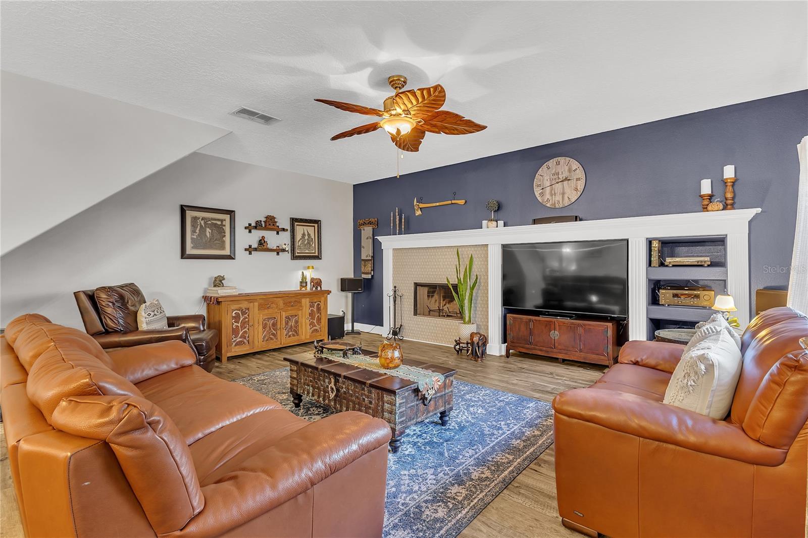 PLEASANT OAKS - Residential