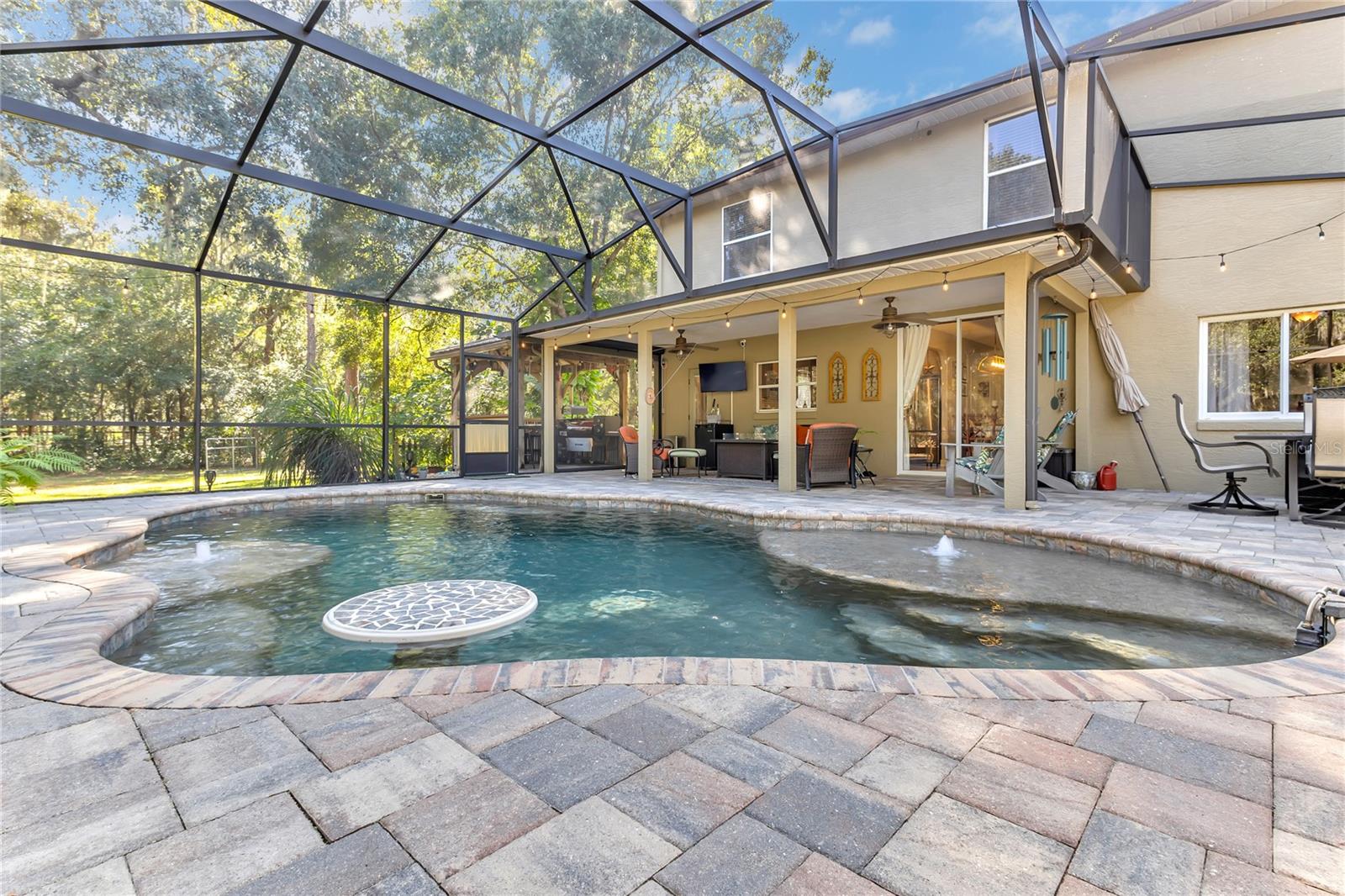 PLEASANT OAKS - Residential