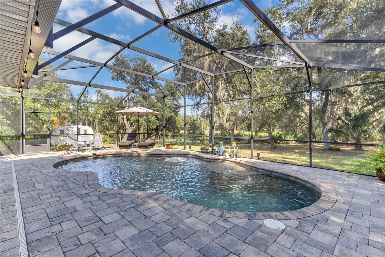 PLEASANT OAKS - Residential