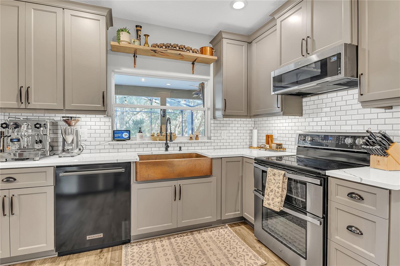 PLEASANT OAKS - Residential