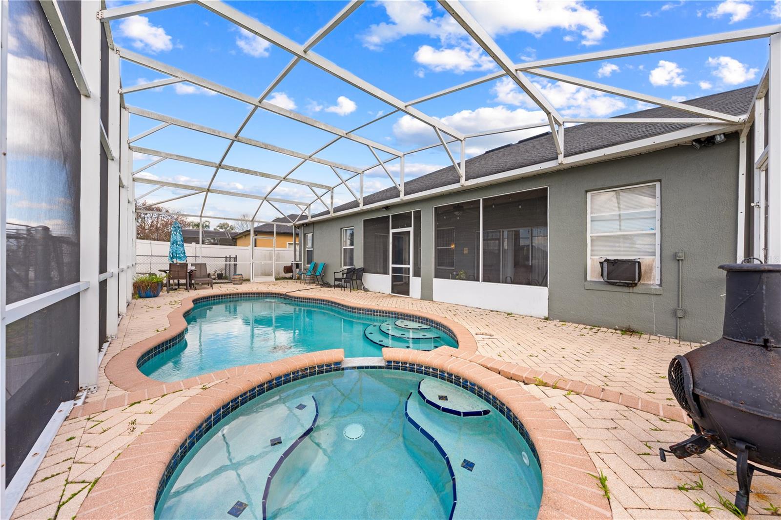 TAMARIND PARKE AT CYPRESS WOODS UNIT 1 - Residential