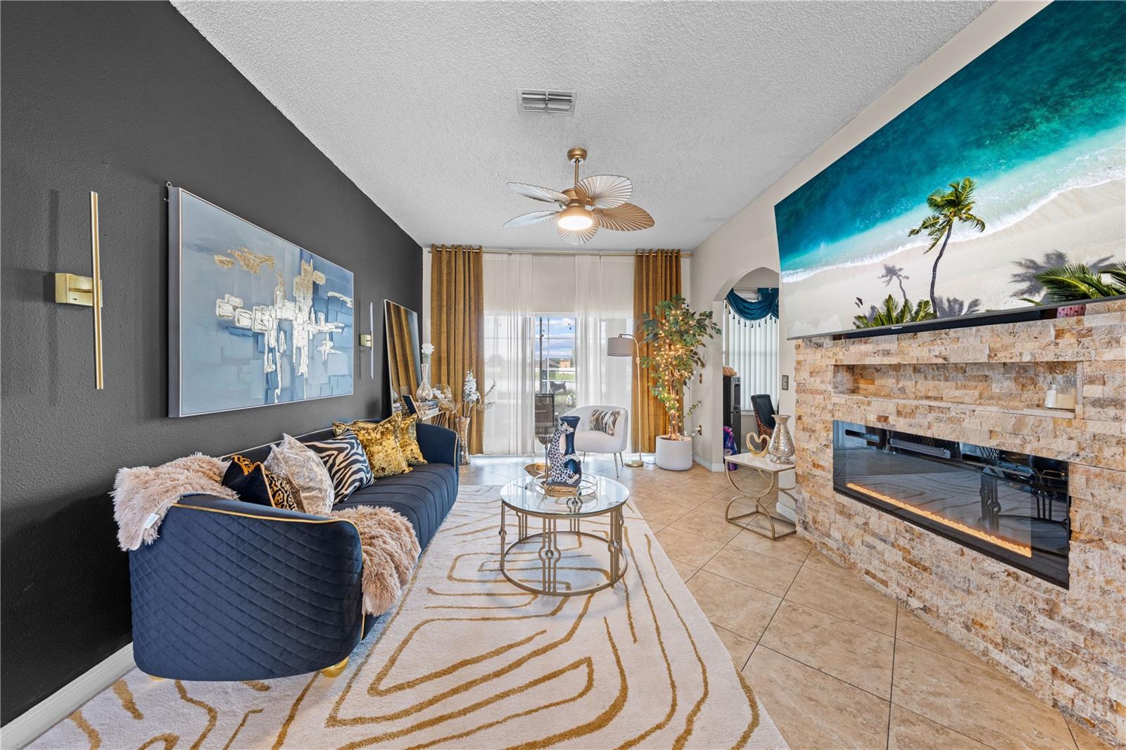 TAMARIND PARKE AT CYPRESS WOODS UNIT 1 - Residential