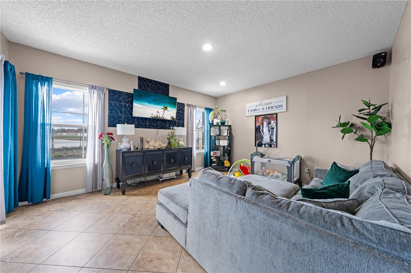 TAMARIND PARKE AT CYPRESS WOODS UNIT 1 - Residential