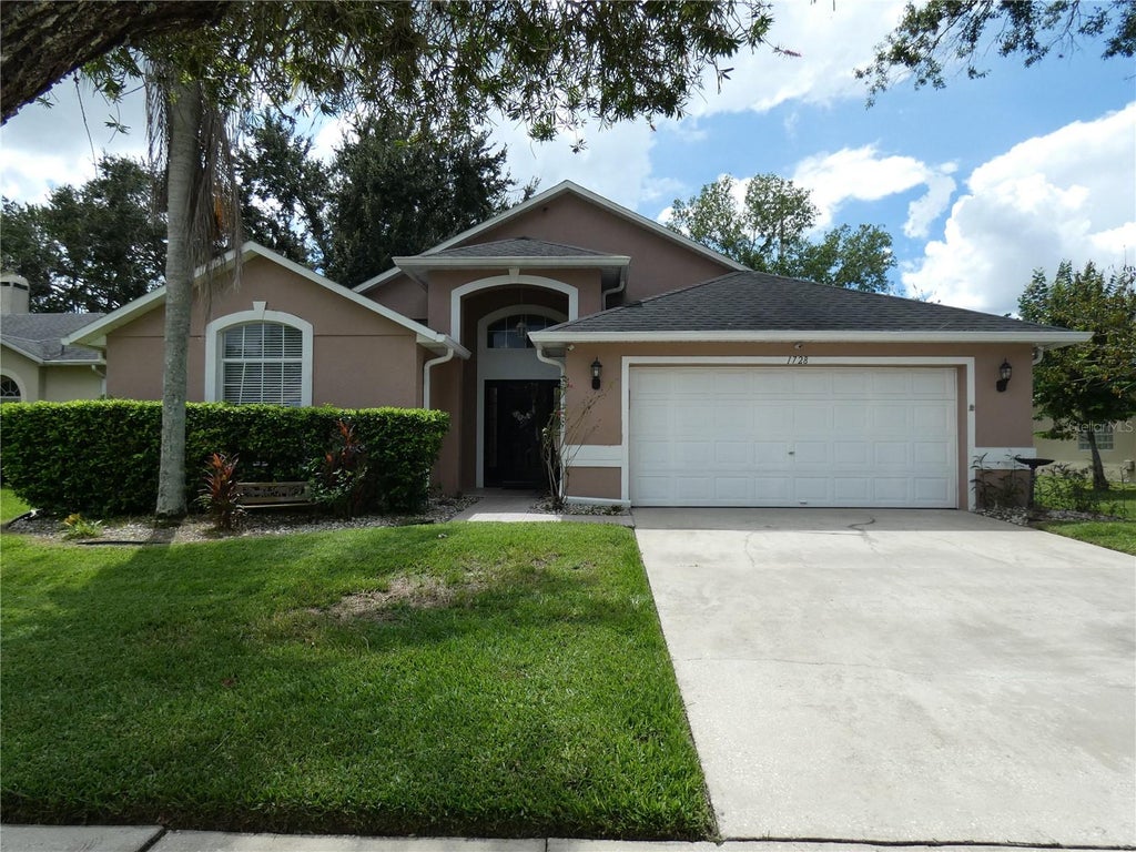 Photo of 1728 Tealbriar Avenue, Oviedo, FL 32765 (MLS # O6440257)