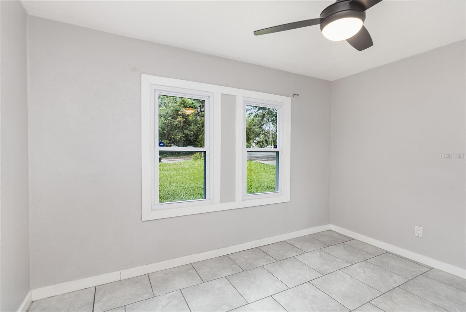 WHISPERING HILLS - Residential