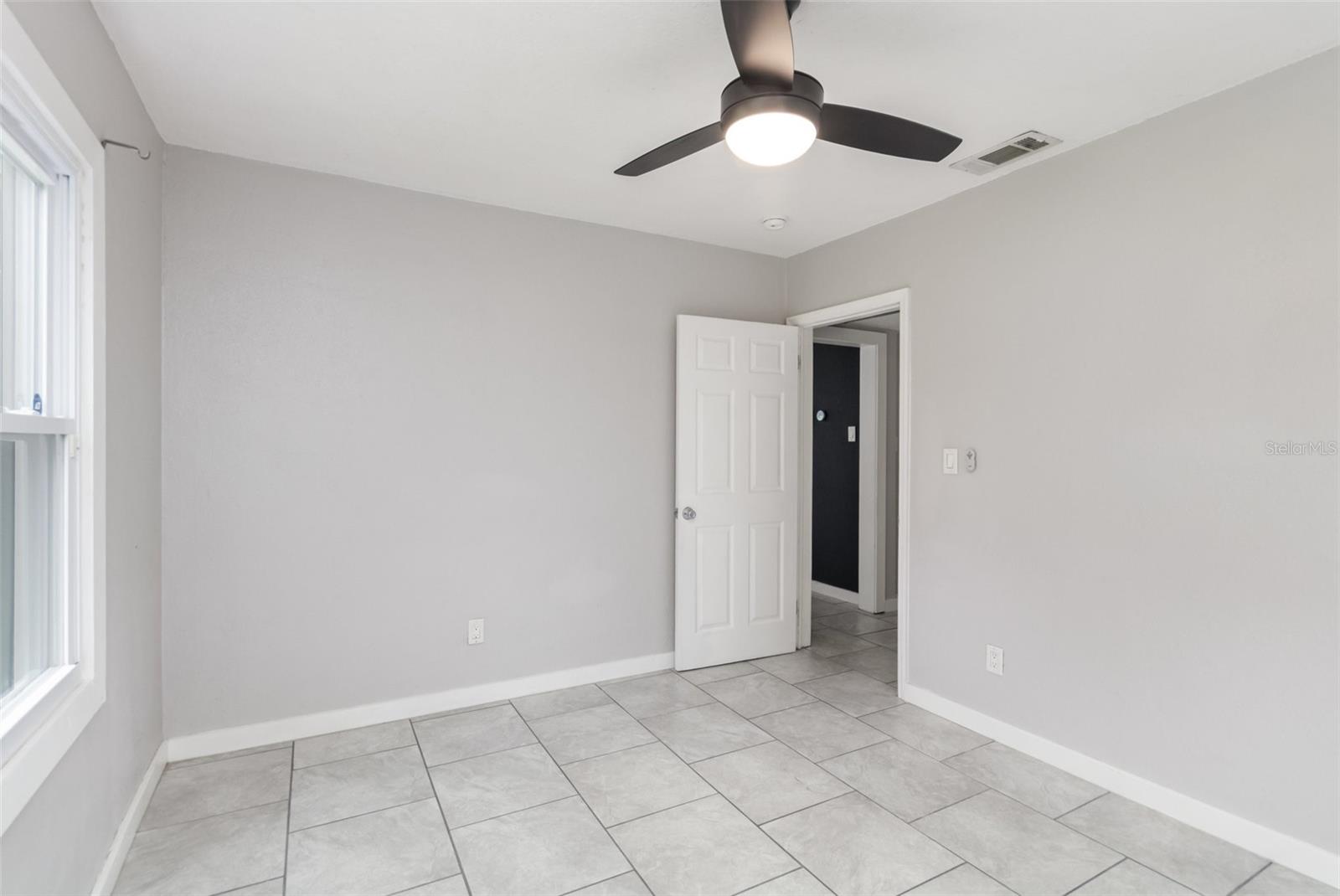 WHISPERING HILLS - Residential