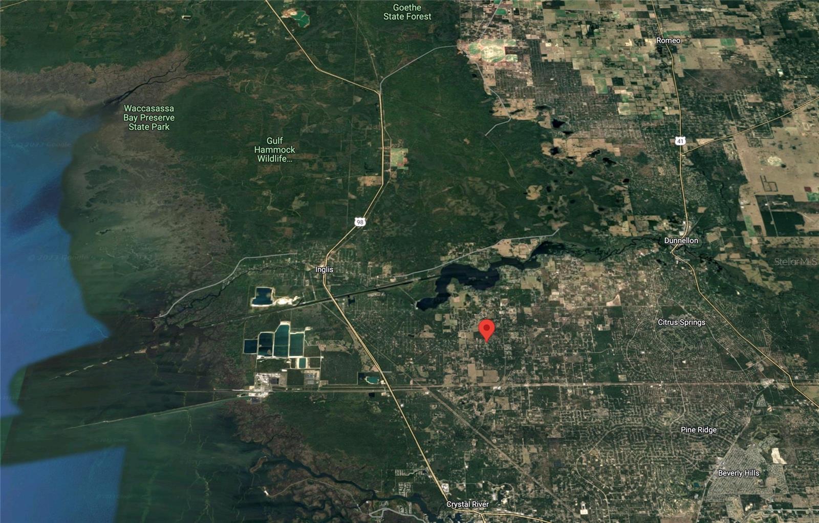 DE ROSA INC UNIT 03 - Land