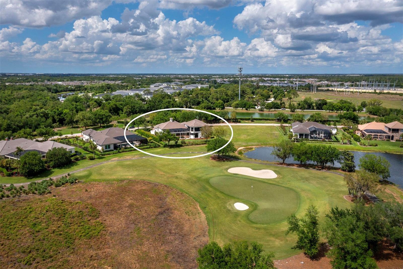 FOUNDERS CLUB - Residential