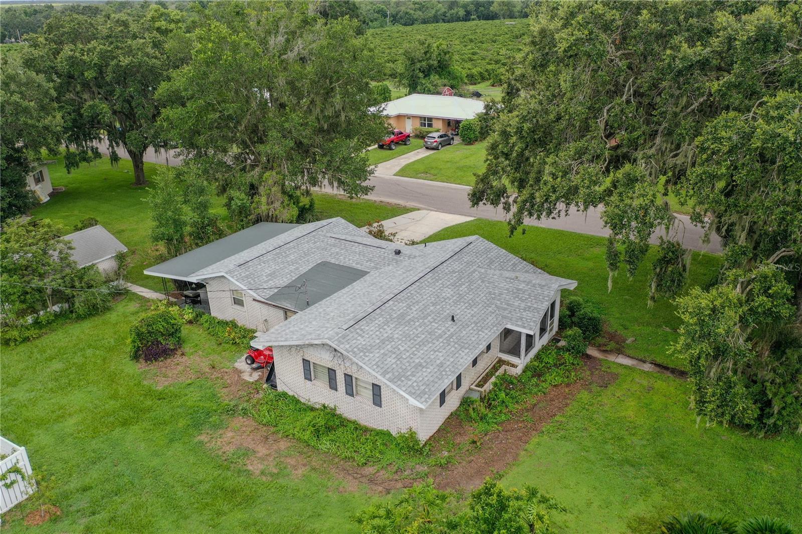 COUNTRY CLUB ESTATES - Residential