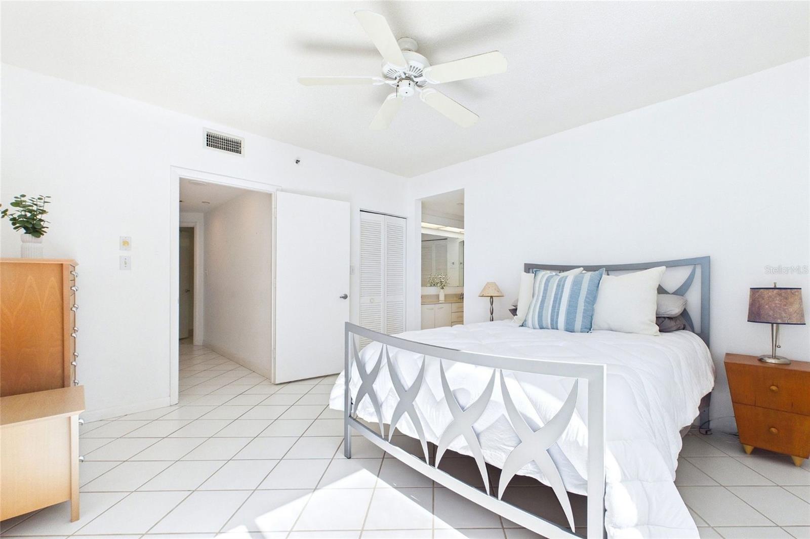 ULTIMAR ONE CONDO - Residential