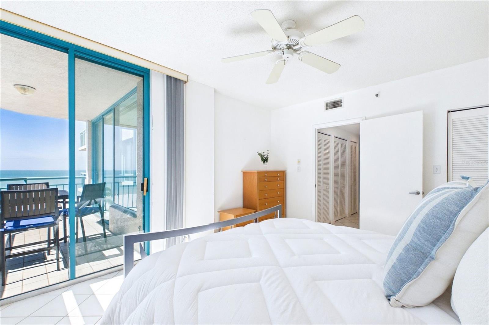 ULTIMAR ONE CONDO - Residential