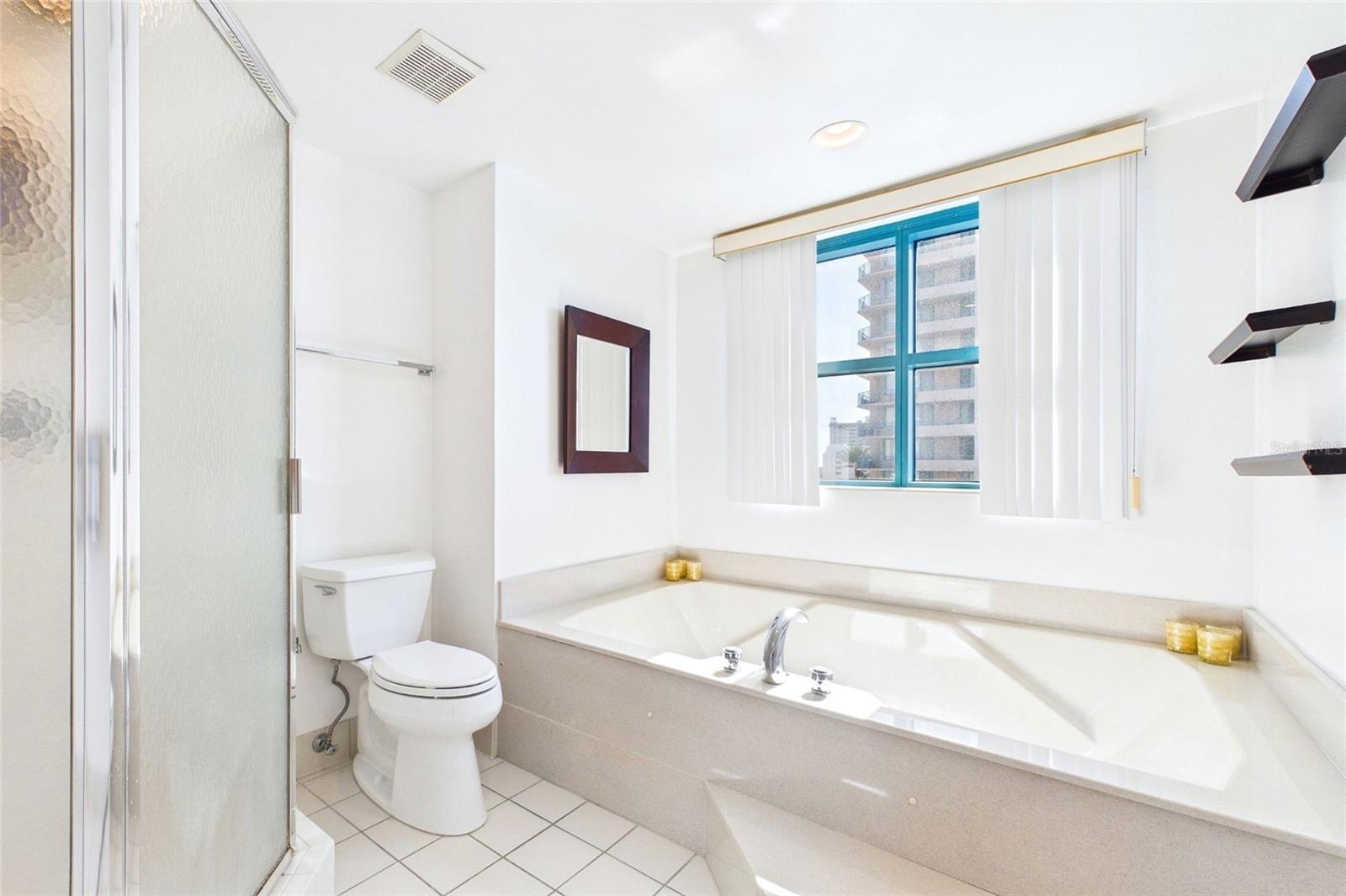 ULTIMAR ONE CONDO - Residential