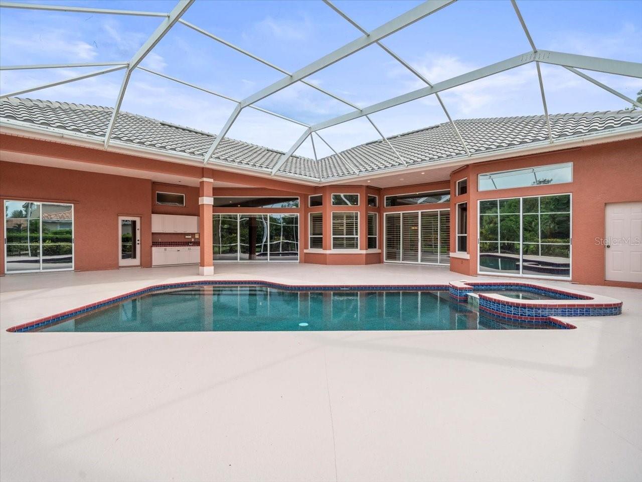 BAYOU CLUB ESTATES TR 4 - Residential