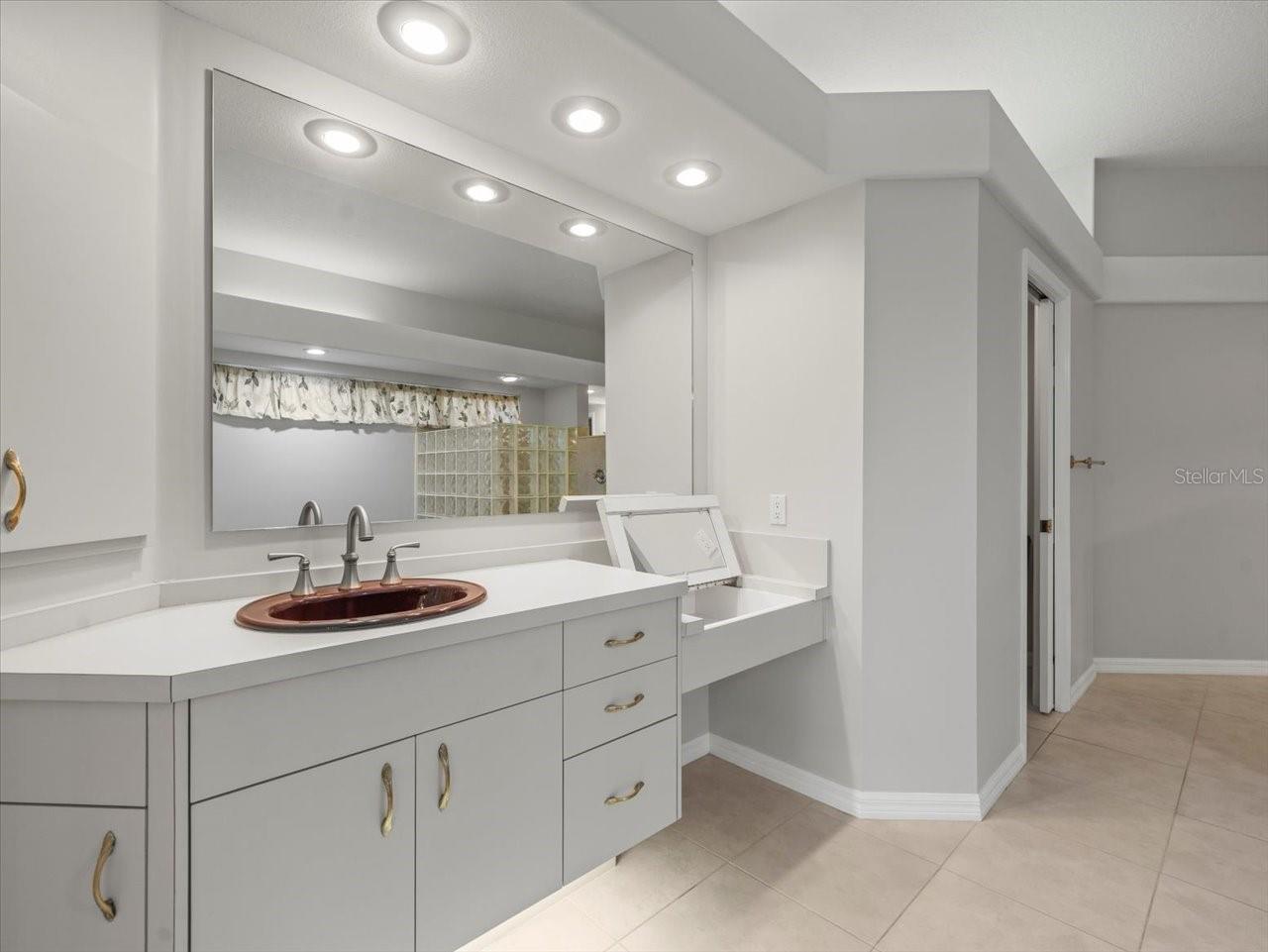 BAYOU CLUB ESTATES TR 4 - Residential