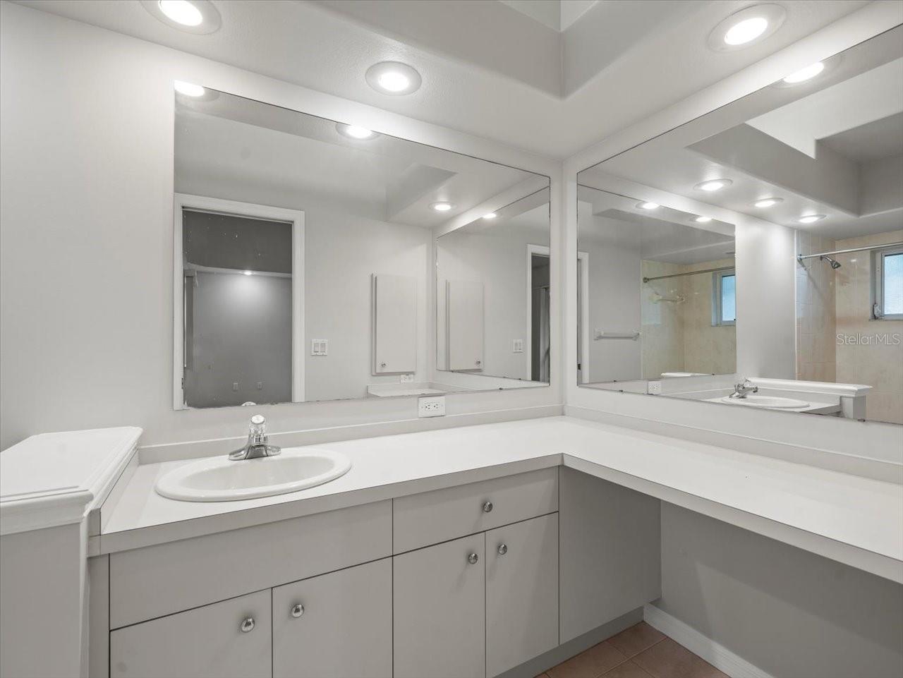 BAYOU CLUB ESTATES TR 4 - Residential