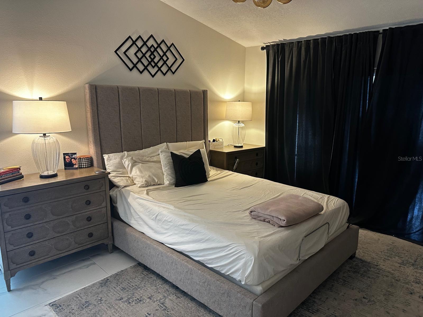 PEBBLE POINTE UNIT 2 - Residential