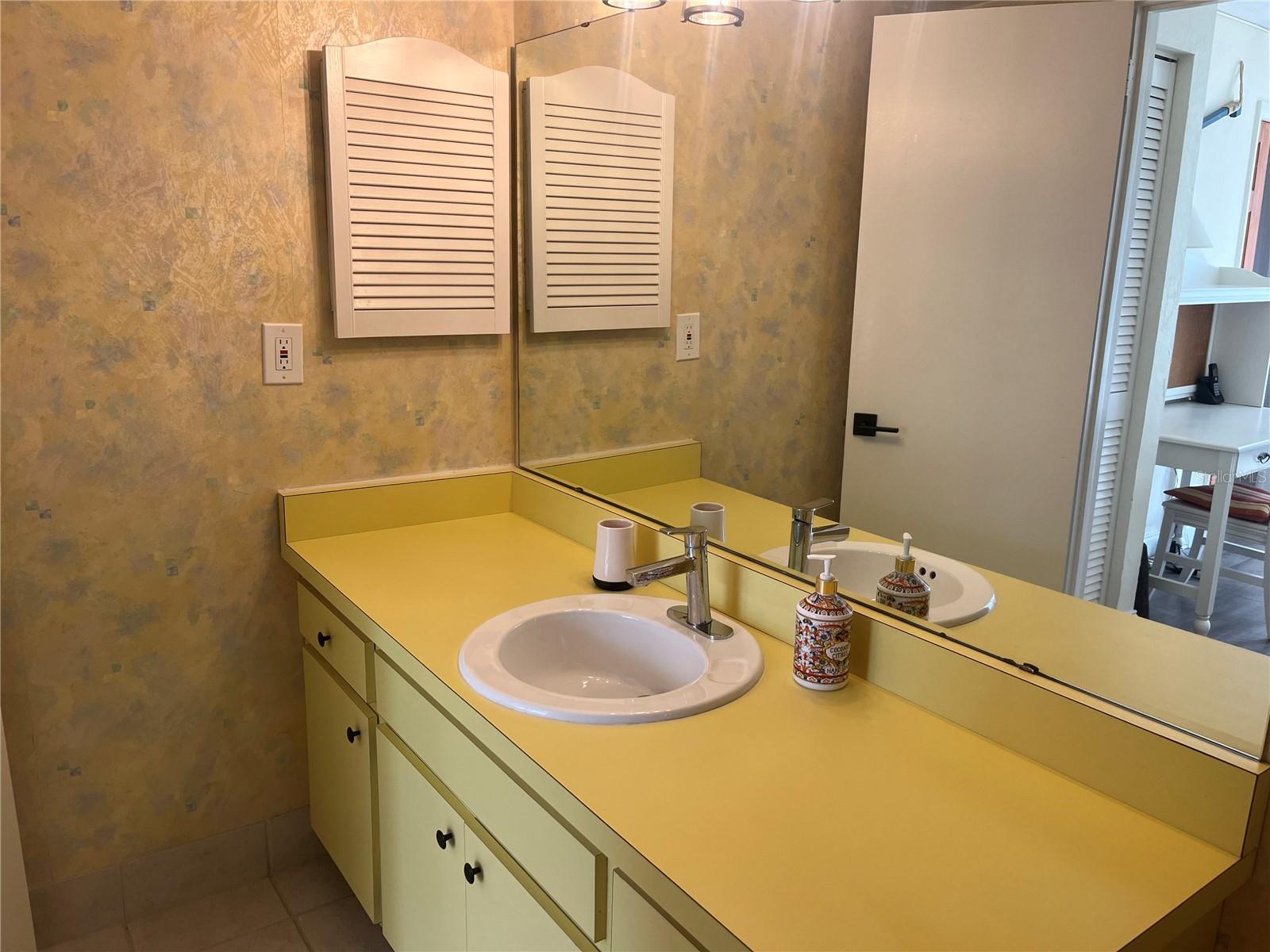 CARDINAL CONDO APTS - Residential Lease
