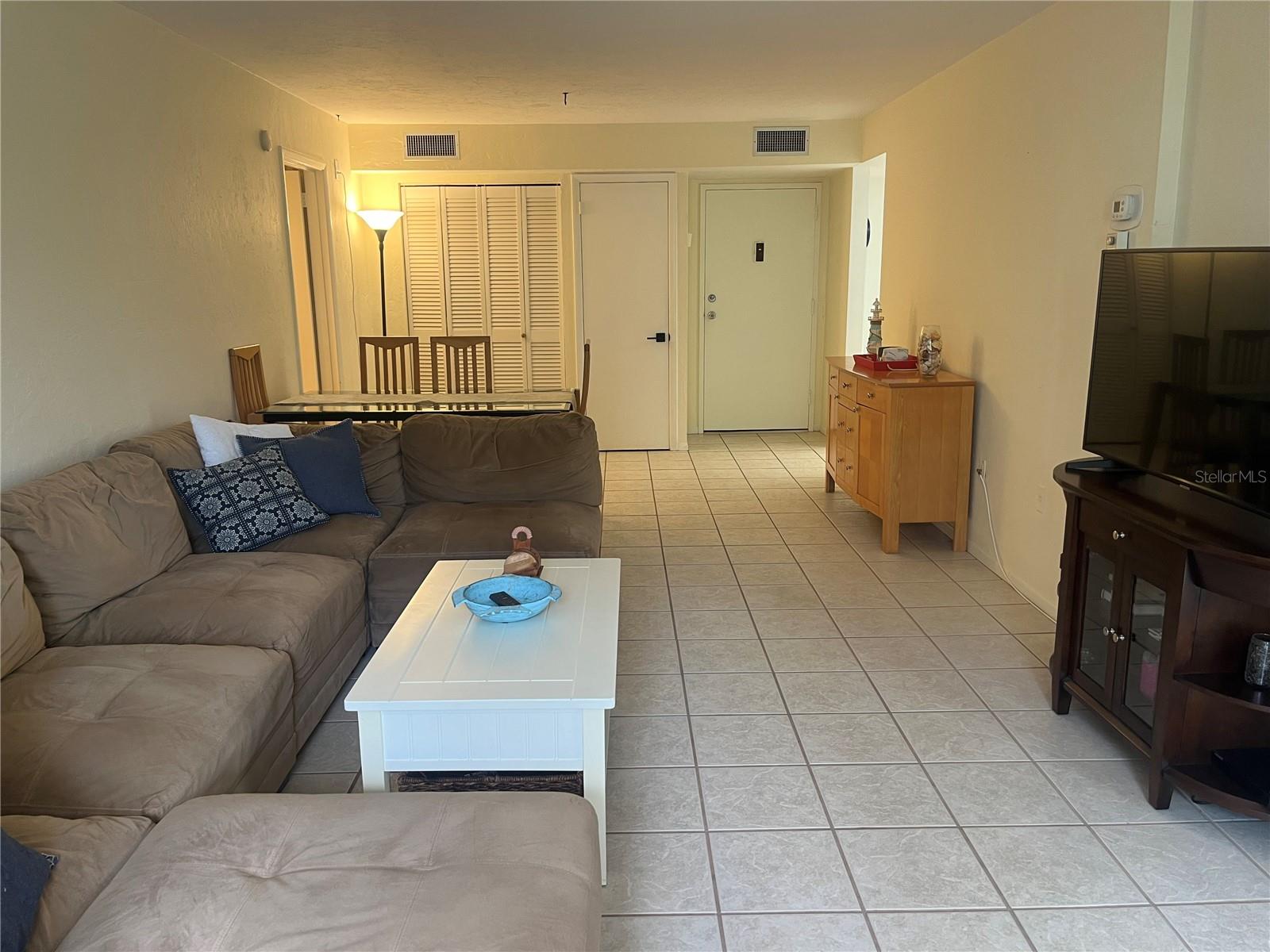 CARDINAL CONDO APTS - Residential Lease