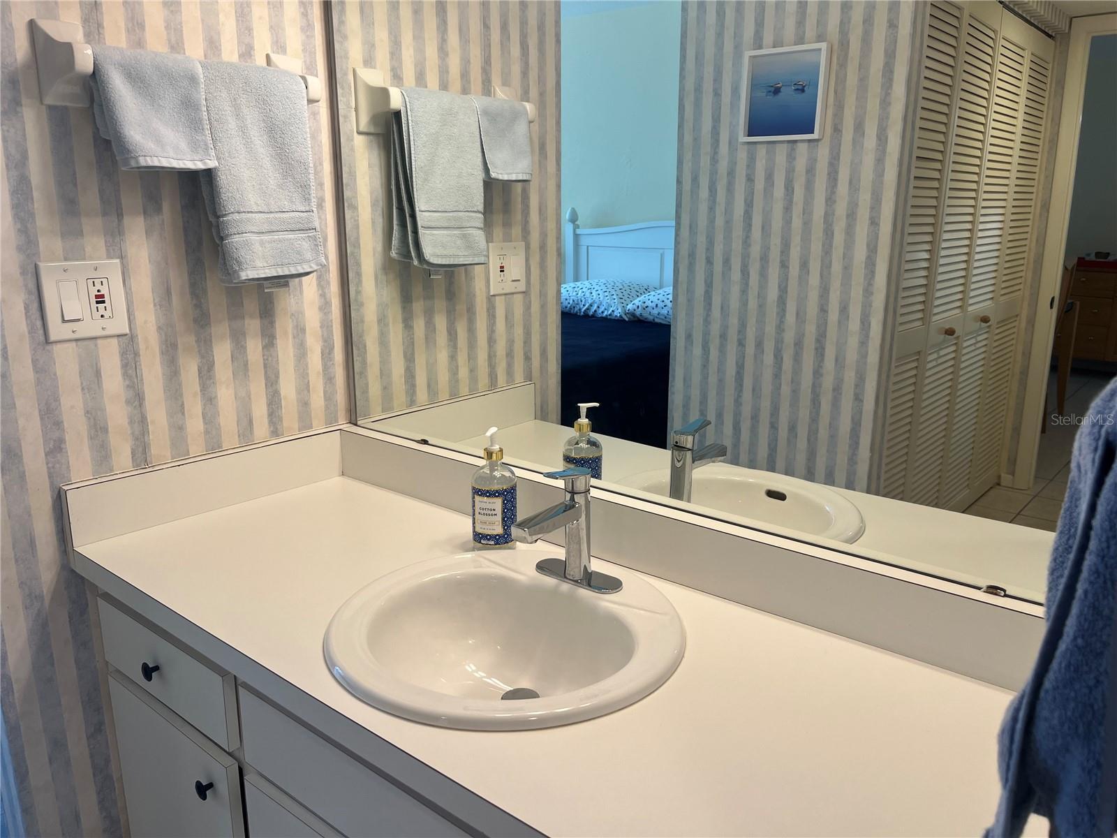 CARDINAL CONDO APTS - Residential Lease