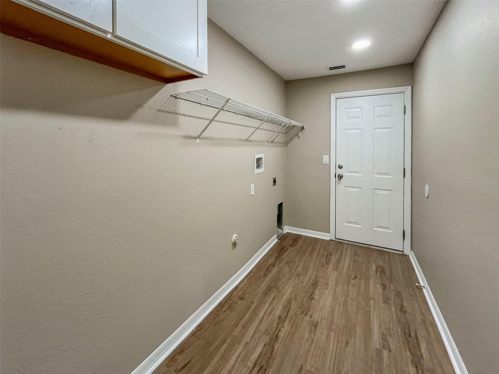 PORT CHARLOTTE SUB 32 - Residential Lease