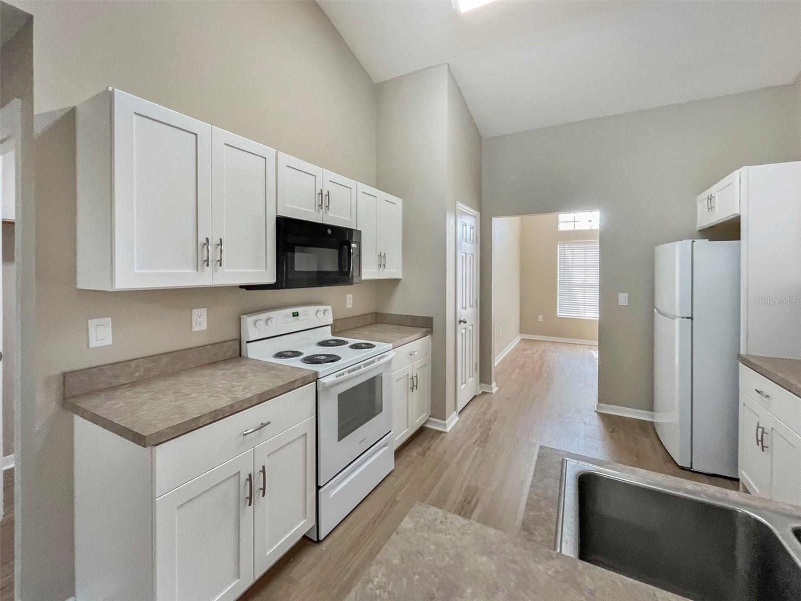 PORT CHARLOTTE SUB 32 - Residential Lease