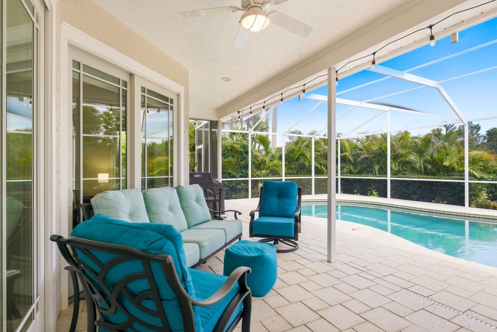 PIPERS MEADOW - Residential